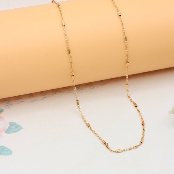 Elegant Rose Gold Brass Necklace with Subtle Textured Detailing, XPNL0351 - Picture 6 of 11